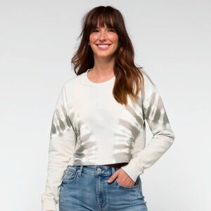 Weekend Boxy Cropped Sweatshirt